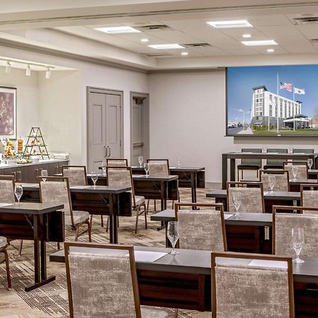 Doubletree By Hilton Boston Logan Airport Chelsea Hotell Eksteriør bilde