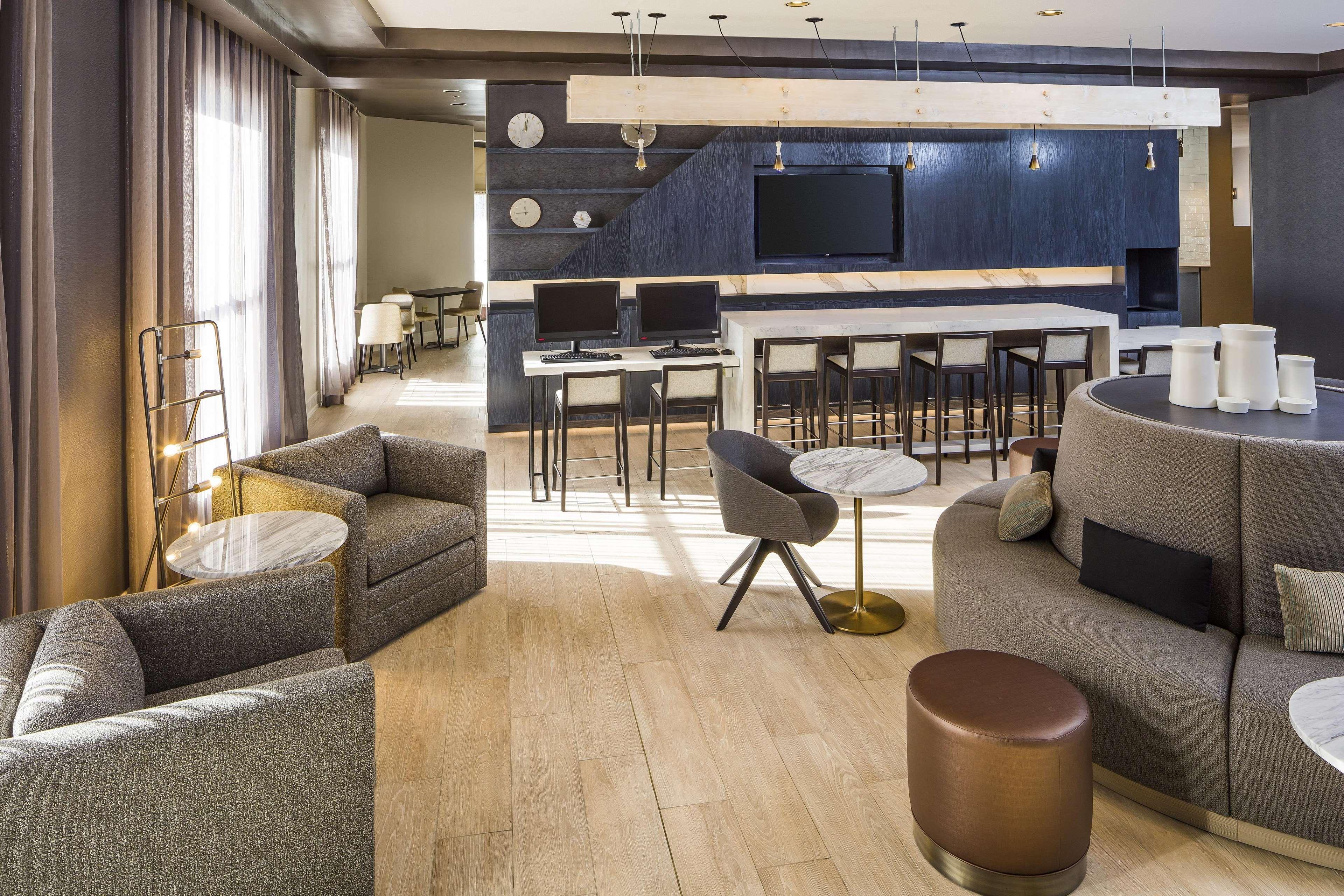 Doubletree By Hilton Boston Logan Airport Chelsea Hotell Fasiliteter bilde
