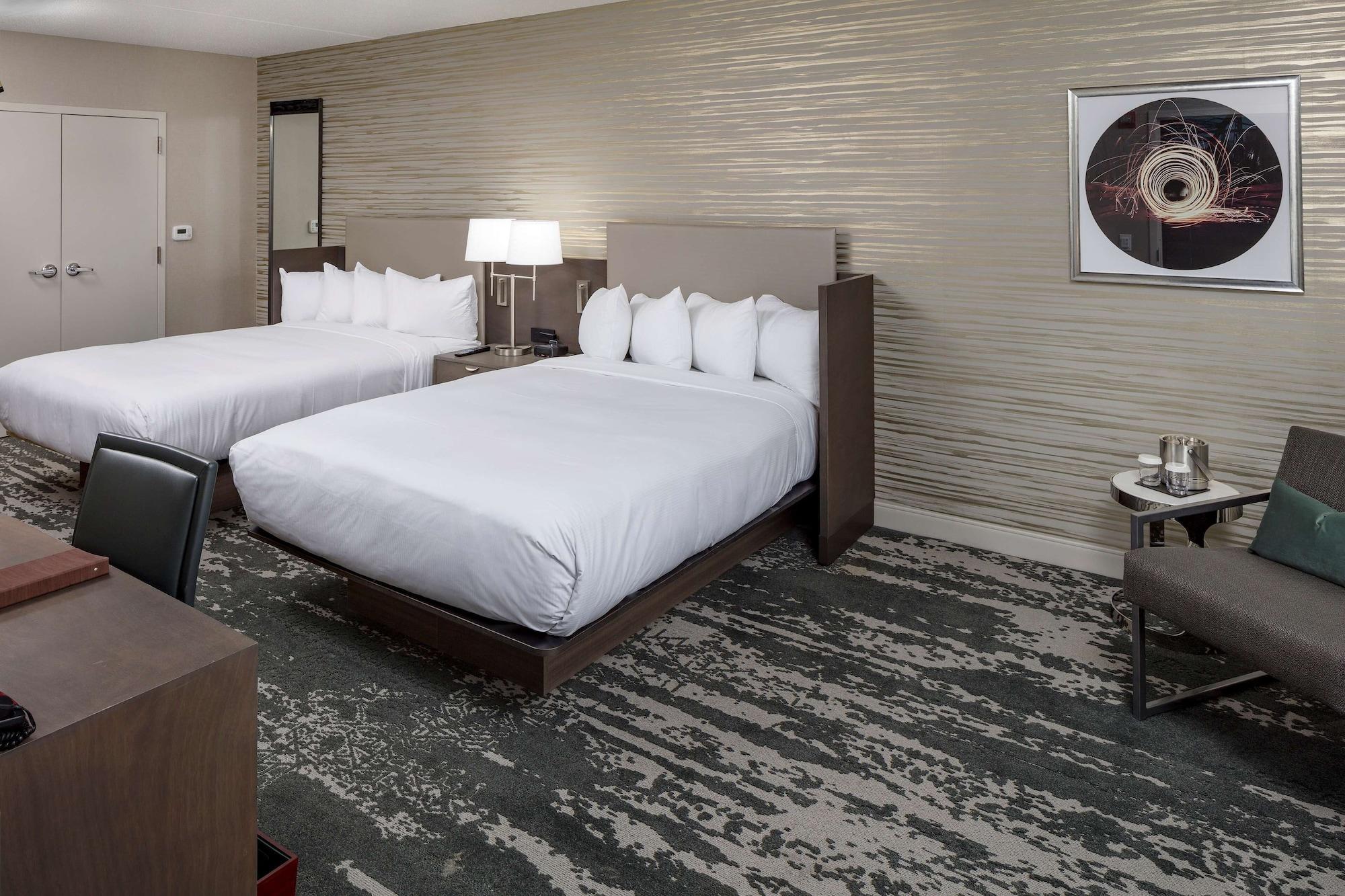 Doubletree By Hilton Boston Logan Airport Chelsea Hotell Eksteriør bilde